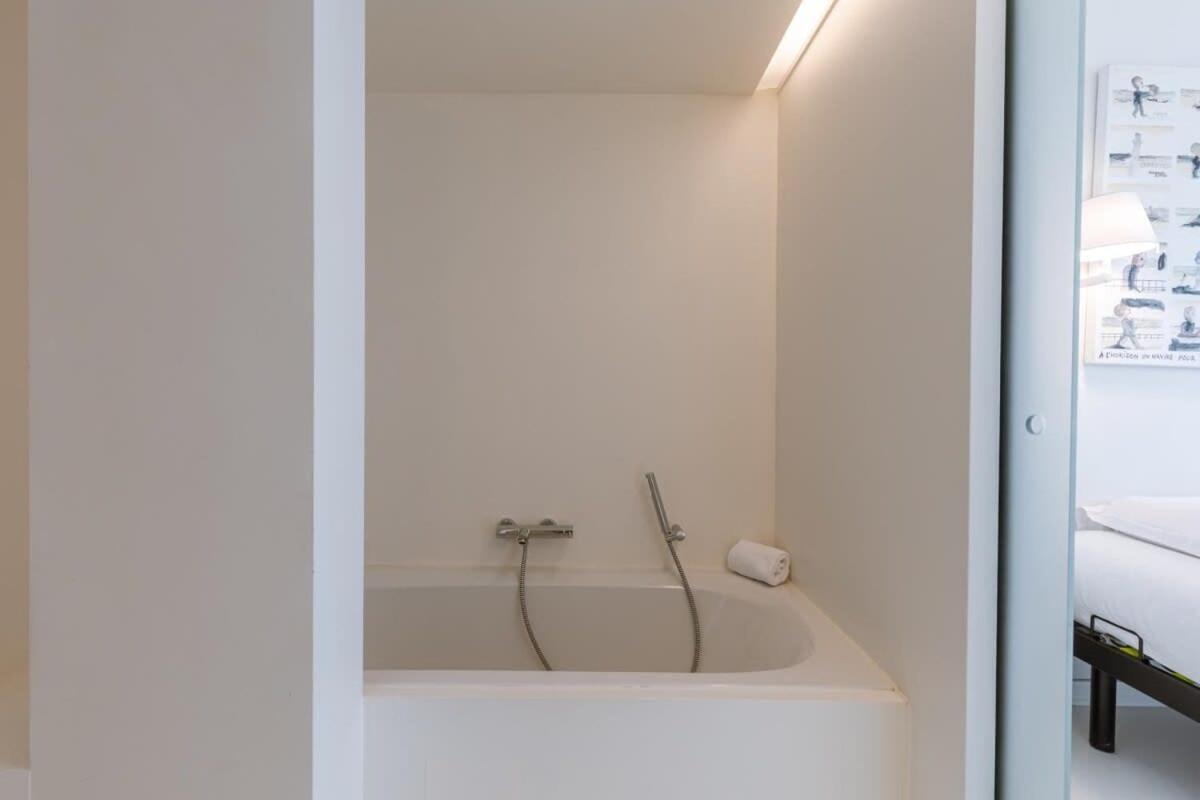 Huswell - Idyllic Family Apartment Near The Beach De Haan Exterior foto