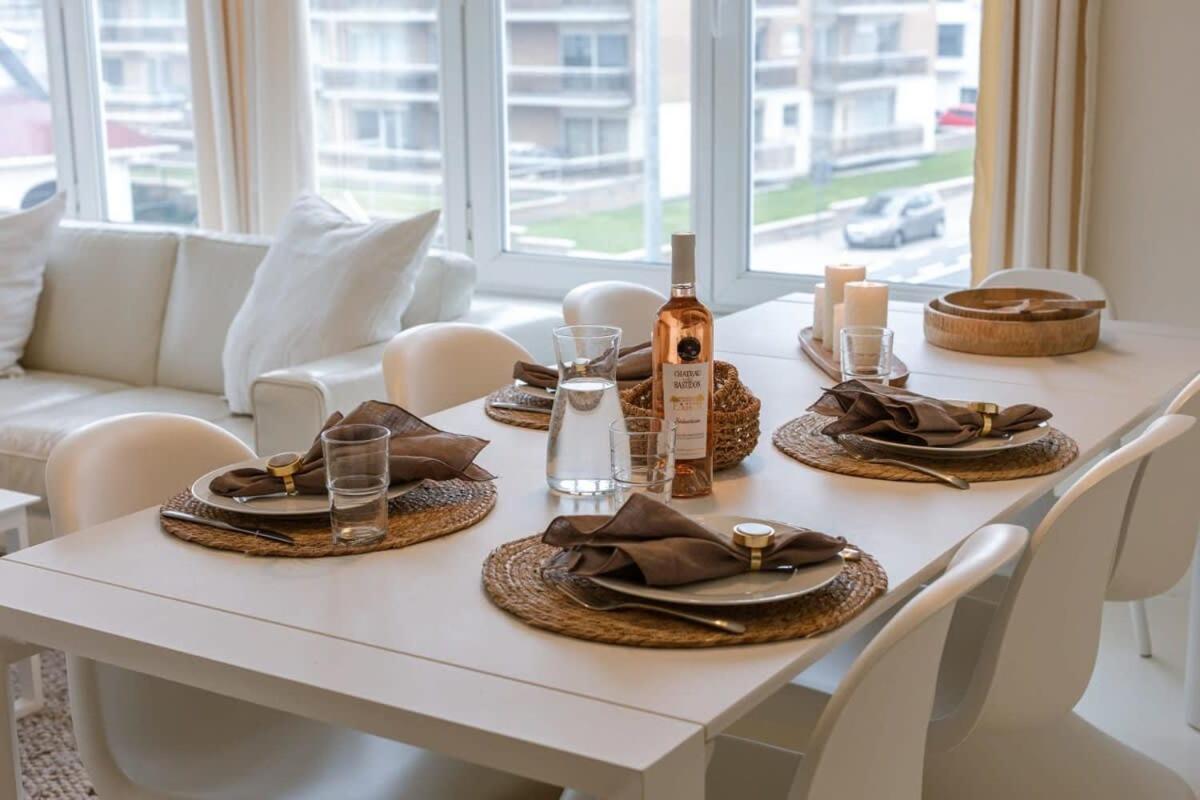 Huswell - Idyllic Family Apartment Near The Beach De Haan Exterior foto